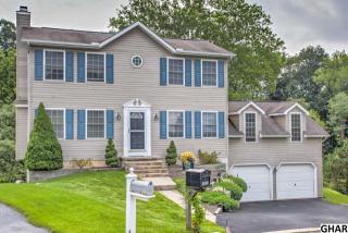 8495 Kensi Ct, Hummelstown, PA 17036-8614