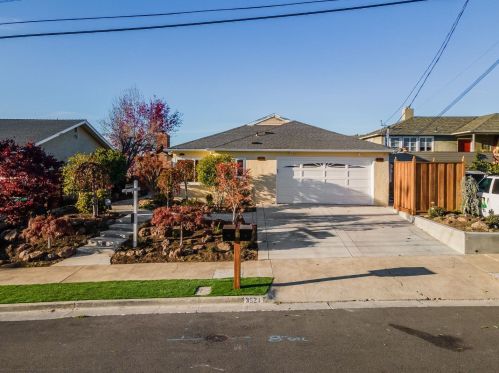 3521 Calandria Ave, Oakland, CA 94605-4405