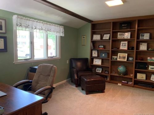 203 Hickory Hill Rd, New Britain CT  06052-1009 exterior