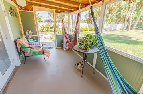 3471 Papaya St, Saint James City FL  33956-2573 exterior