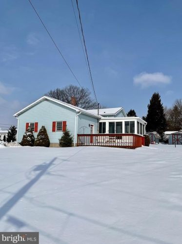 108 Fairlane Rd, Hubley, PA 17983-9445