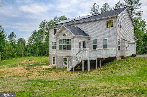 181 Empress Alexandra Pl, Fredericksburg VA  22406-4085 exterior