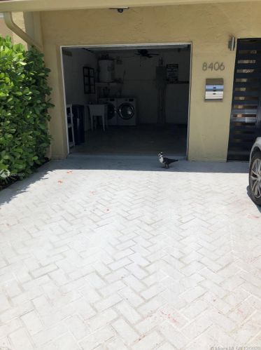 8406 103rd Ave, Miami, FL 33173-3956
