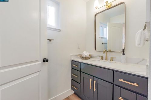 1177 Coad Ct, West Pittsburg CA  94565-6204 exterior