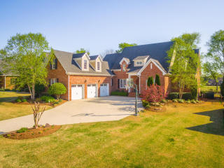 7897 Hampton Cove Dr, College Dale, TN 37363-7182