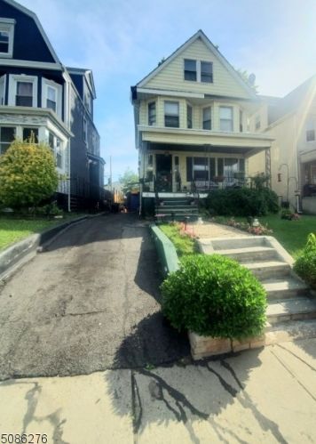 341 Rutledge Ave, East Orange, NJ 07017-3913