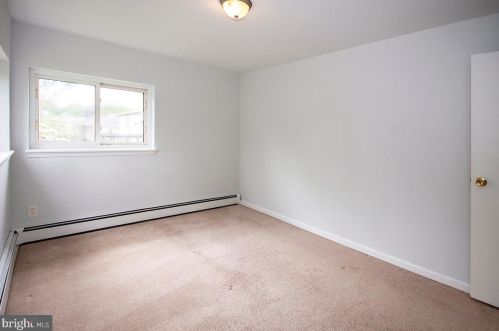 424 2nd Ave, Gloucester NJ  08031-1411 exterior