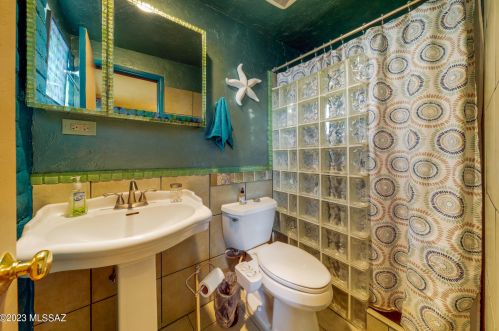 7601 Logan Dr, Tucson AZ  85730-3408 exterior