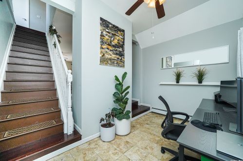 88 Doges Promenade, North Lindenhurst NY  11757-6405 exterior