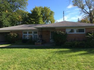 1221 Riverside Ave, Muncie IN  47303-3651 exterior