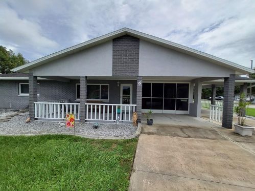 6 Poinsettia Dr, De Bary, FL 32713-2845