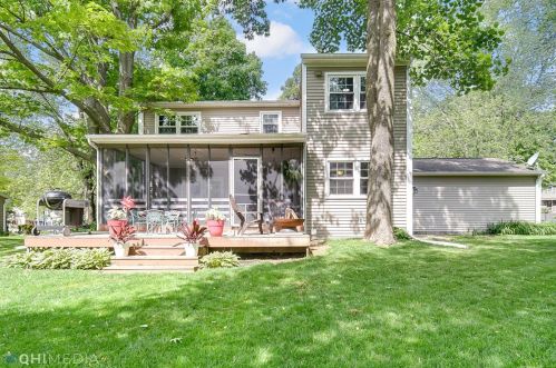 4102 Bloomingdale Ave, Valpo IN  46383-1914 exterior