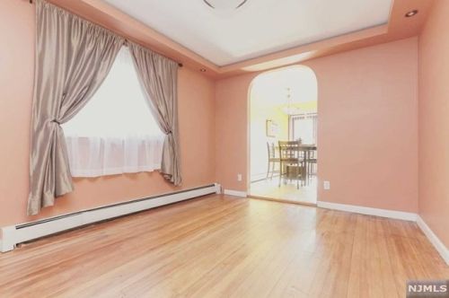 238 Desoto Pl, Cliffside Park NJ  07010-1008 exterior