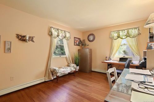 118 Oscawana Lake Rd, Tompkins Corners NY  10579-3014 exterior
