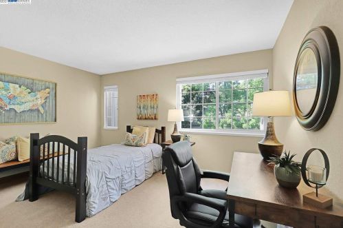 7426 Stonedale Dr, Pleasanton CA  94588-3737 exterior