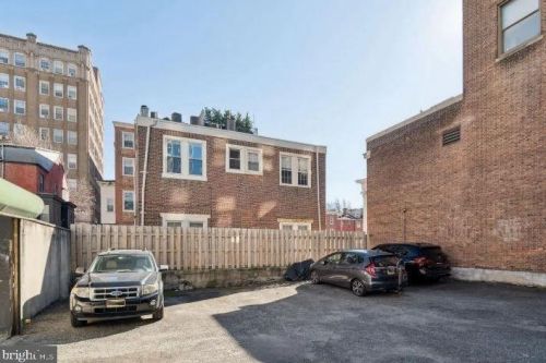 306 13th St, Philadelphia PA  19107-1010 exterior