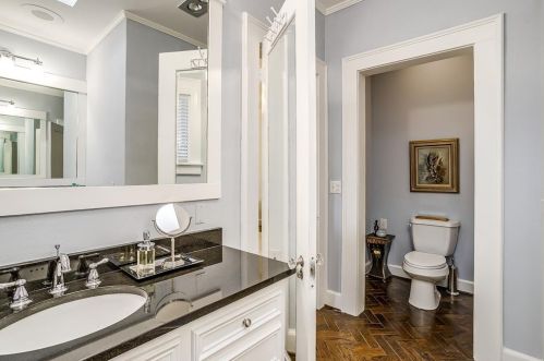 2131 Warner Rd, Fort Worth TX  76110-1747 exterior