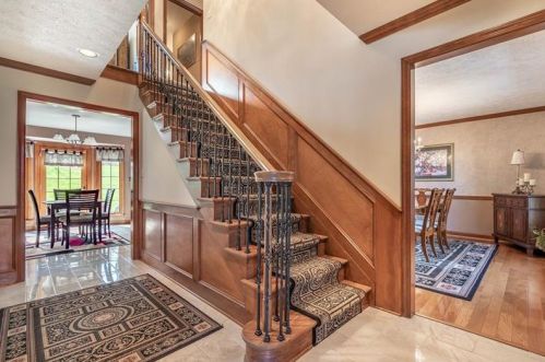 108 Maid Marion Ln, Canonsburg, PA 15317-2506