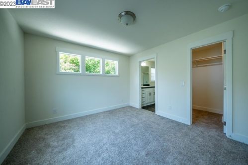 391 Ricardo Ave, Santa Rosa, CA 95407-6207