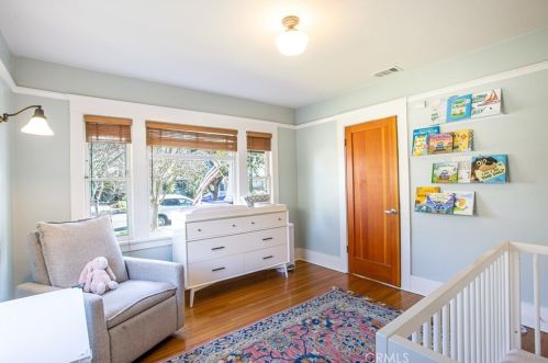 755 Junipero Ave, Long Beach CA  90804-4609 exterior