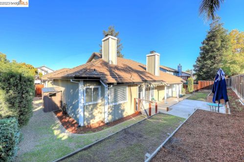1579 Jasmine Cir, Oakley CA  94561-2652 exterior