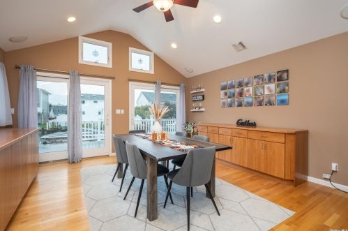 2500 Ocean Ave, North Bellmore NY  11710-3825 exterior