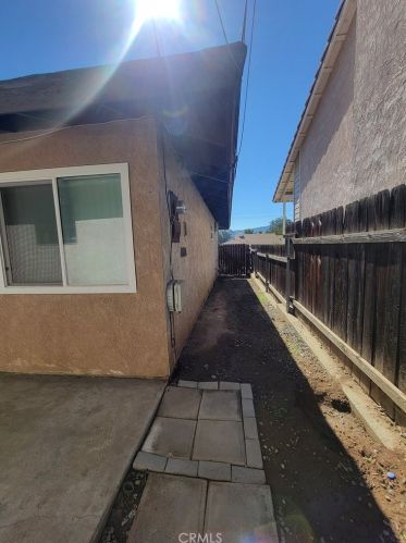 731 Lake St, Lake Elsinore CA  92530-4345 exterior