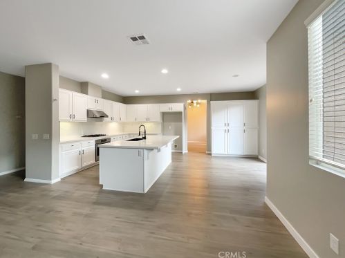 33267 Poppy St, Temecula CA  92592-1341 exterior