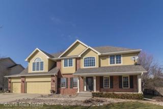 14261 Wildwood Dr, Des Moines, IA 50325-7703