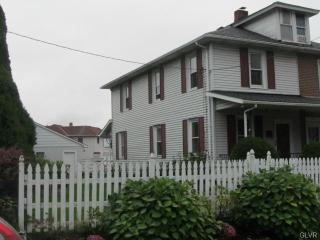 115 Spring St, Nazareth, PA 18064-2628