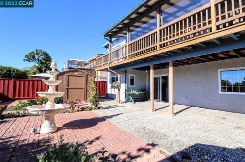 18351 Via Jose, San Lorenzo CA  94580-3063 exterior