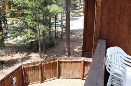 1681 Tionontati St, South Lake Tahoe CA  96150-4902 exterior