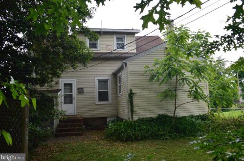 609 Rosedale Ave, Wilmington, DE 19809-3000