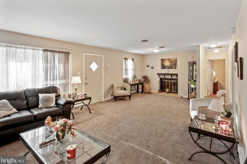 2510 Euclid Ave, Boothwyn, PA 19061-3320