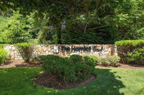 93 Foxwood Dr, Muttontown, NY 11753-1113