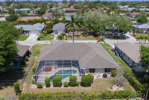 530 34th St, Cape Coral, FL 33904-4924