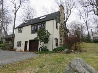 7 Woodcrest Rd, Boonton, NJ 07005-9707