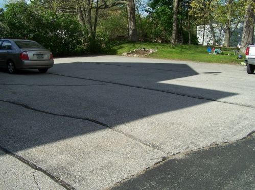 25 Thompson Rd, Webster MA  01570-1405 exterior