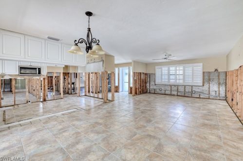 411 Lake Murex Blvd, Sanibel FL  33957-5536 exterior