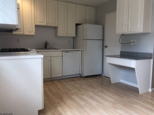 502 Pitney Pl, Morristown NJ  07960-6197 exterior
