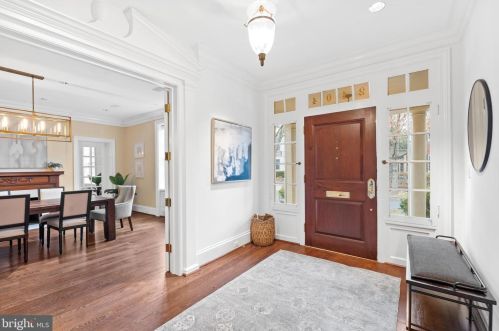 2404 Wyoming Ave, Washington, DC 20008-1643