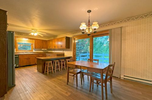 1782 Valley Rd, West Bend WI  53090-8929 exterior