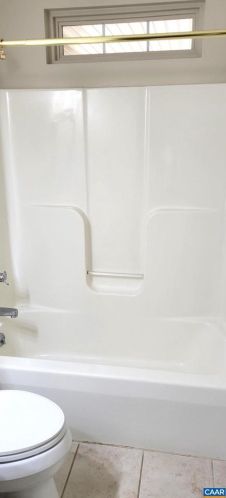 14 Riverwood Ct, Bybee VA  22963-3354 exterior