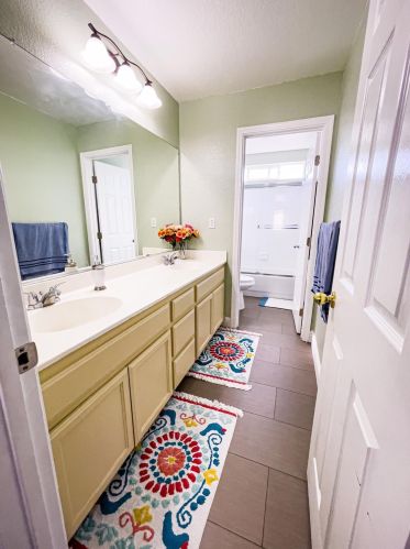 13570 Quartz Way, Lathrop CA  95330-9196 exterior