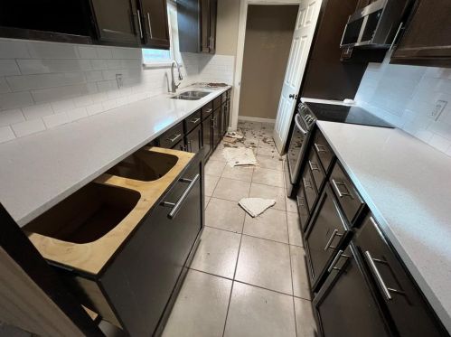 3404 Royal Crst Dr, Fort Worth TX 76140-2716 exterior