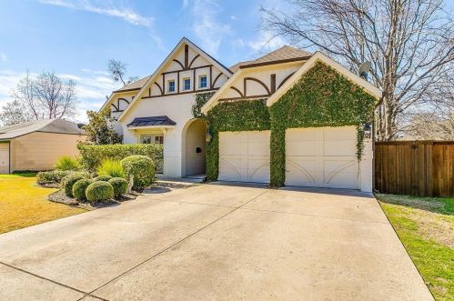725 Bailey Ave, Fort Worth, TX 76107-1007