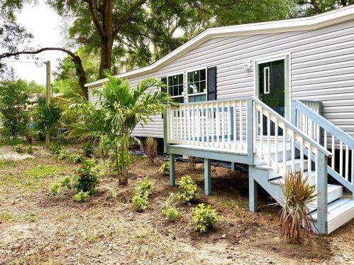 10006 Tom Folsom Rd, Thonotosassa, FL 33592-3422