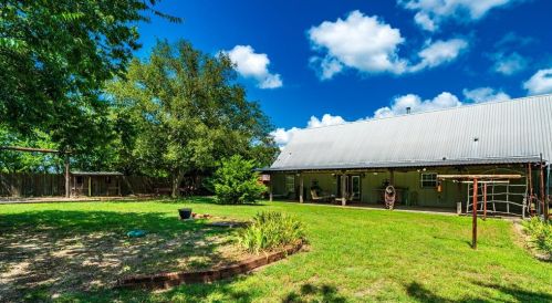 1511 Walnut Grv Rd, Midlothian TX  76065-4749 exterior