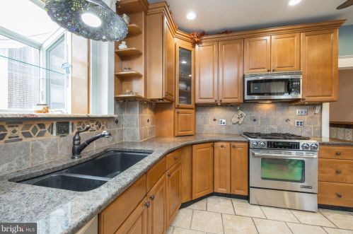 419 Derstine Ave, Lansdale PA 19446-3536 exterior