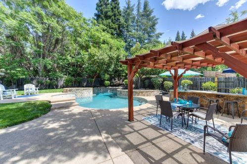 648 Henry St, Folsom CA  95630-7737 exterior